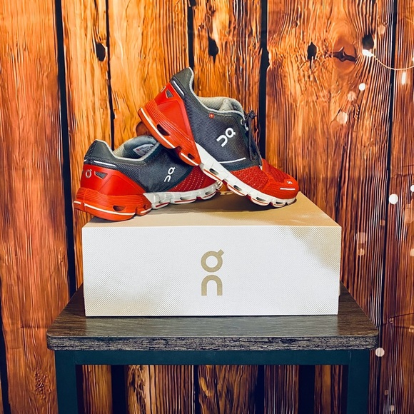 On Running Cloudflyer Running Shoes. Support for your big running goals. - Picture 3 of 4